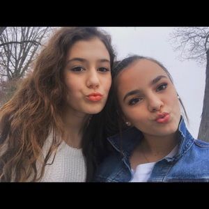 Meet your Posher, Amelia